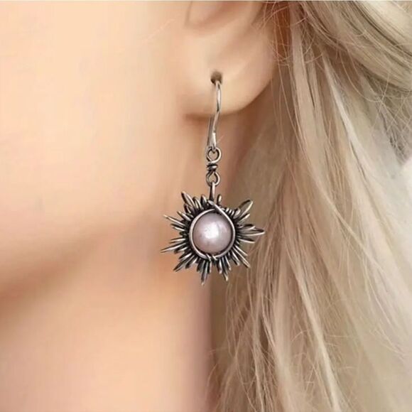 Vintage Style Sun and Moon Earrings Symbolic Harmony Boho Handmade Earrings - Picture 3 of 9